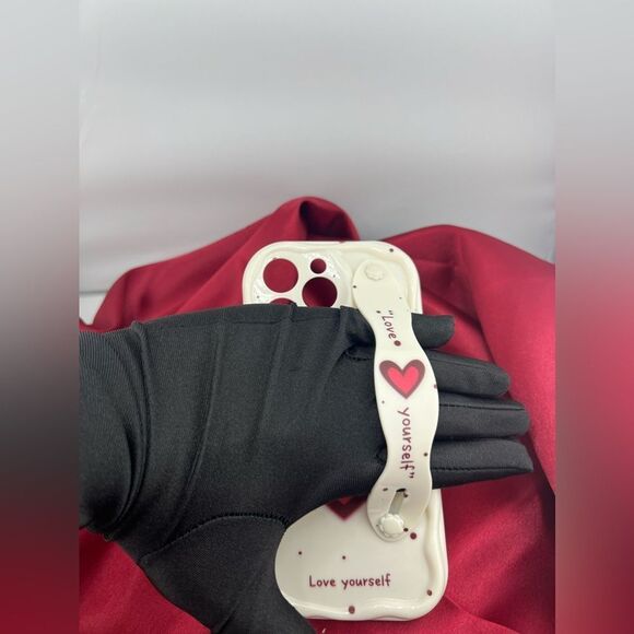 Minimalistic “Love Yourself” iPhone 16 Pro Max Case with Grip Strap - Picture 6 of 6